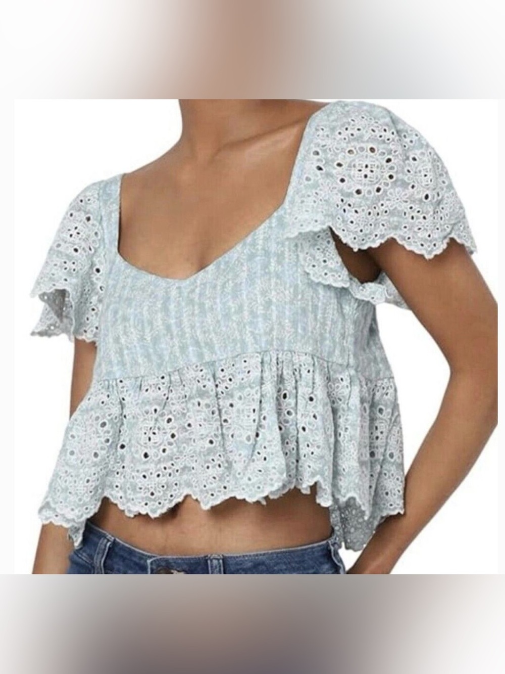 American Eagle Medium Floral Eyelet Flutter Sleeve Babydoll Top Smocked Cottage